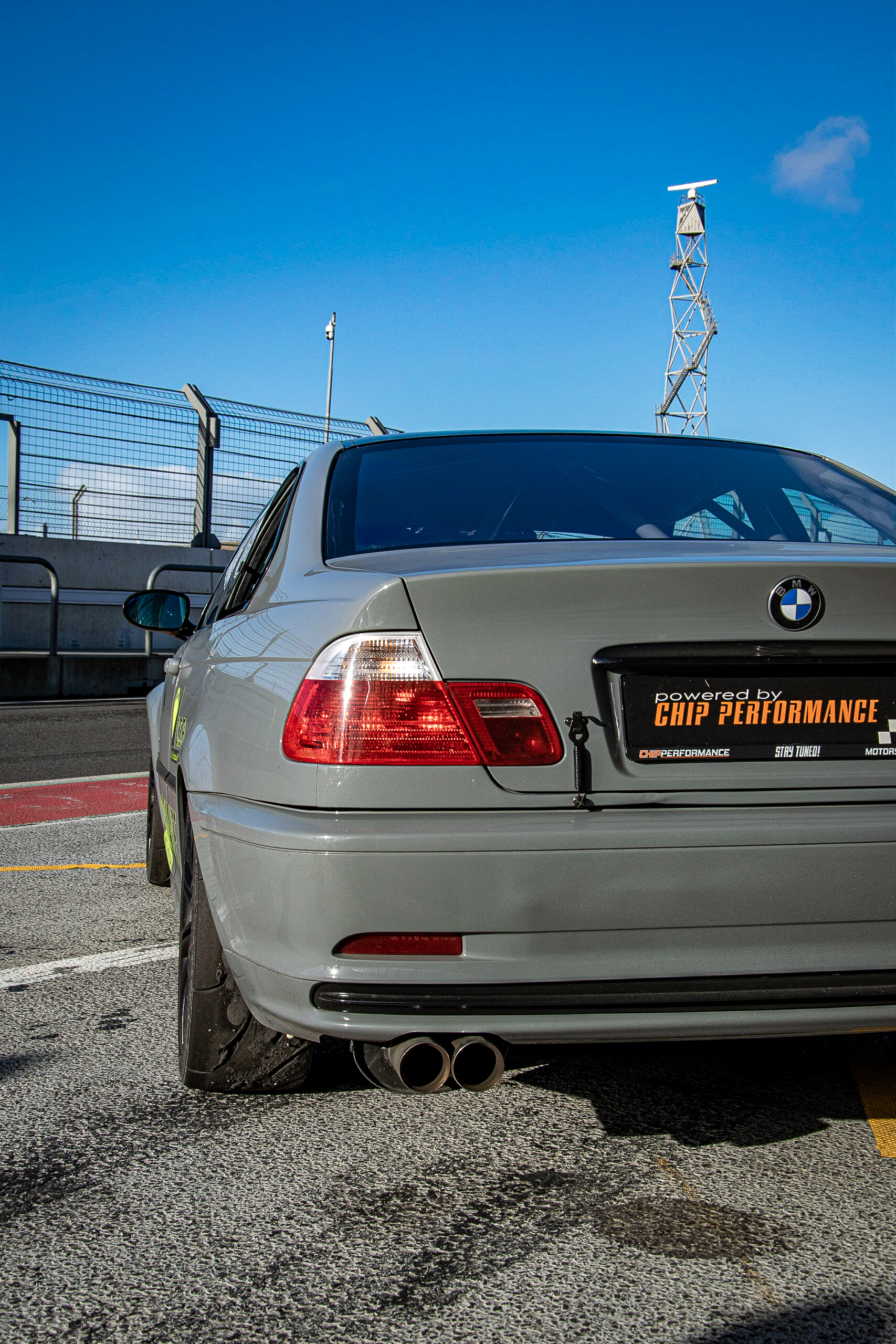 bmw-e46-coupe-328i-pit-rear-vertical